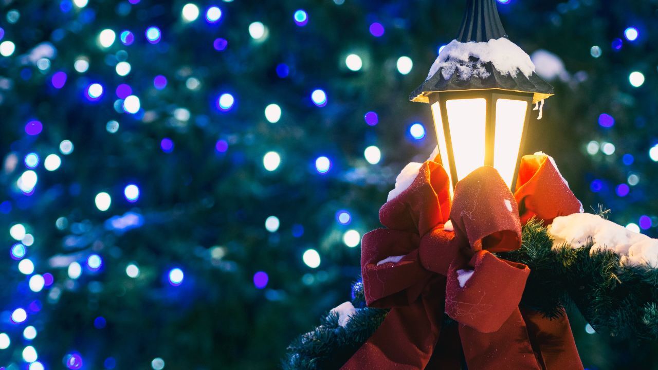 orig_holiday-lights-2-150110