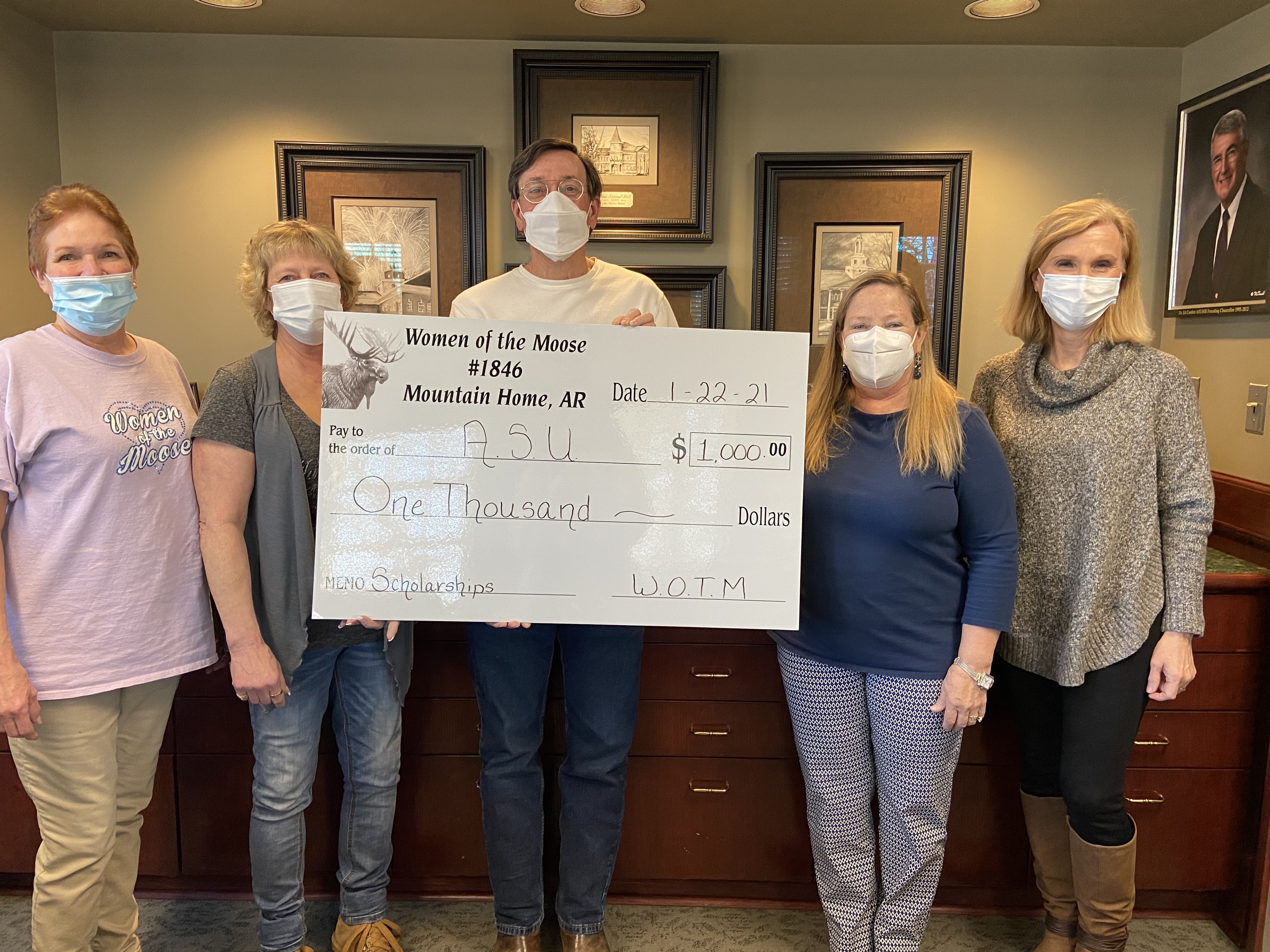 orig_moose-donation-151740